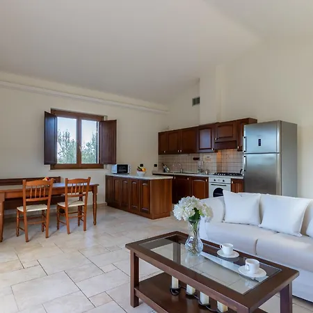 Cusano 18, Emma Abbateggio