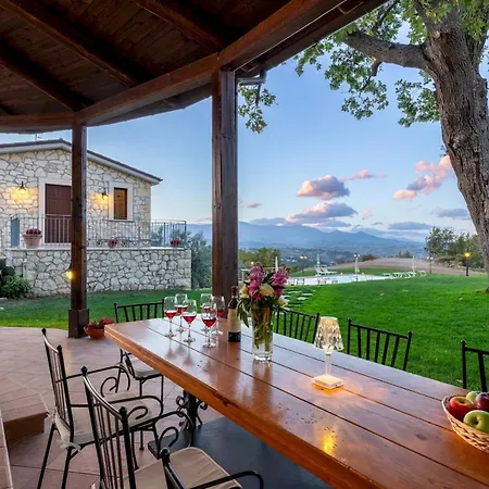 Villa Cusano 18, Emma *