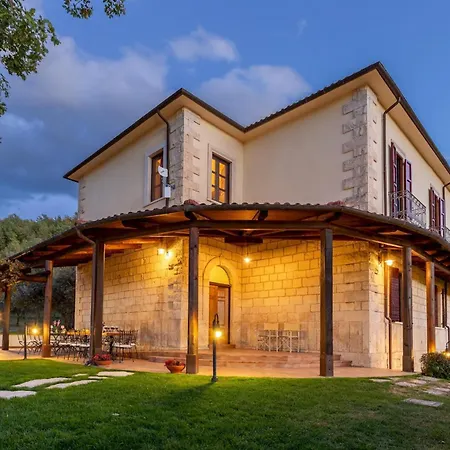 Cusano 18, Emma Villa