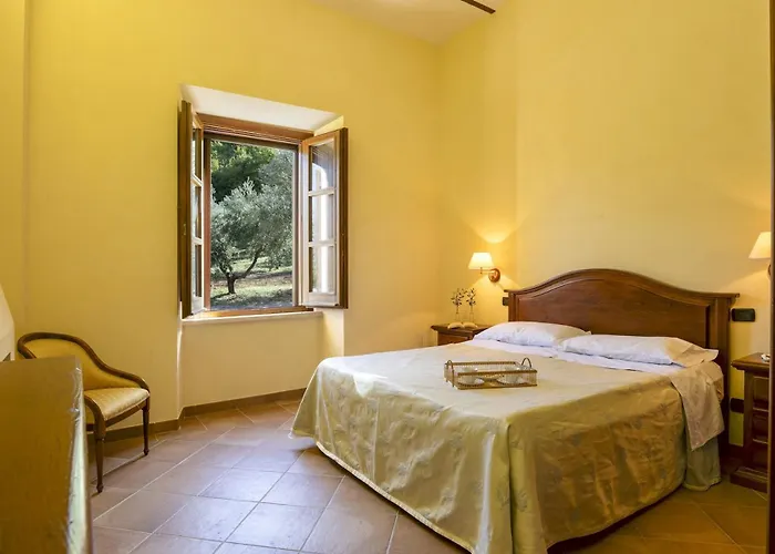 Cusano 18, Emma Villa Abbateggio