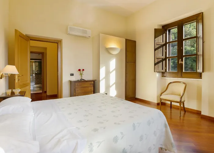 Villa Cusano 18, Emma Abbateggio