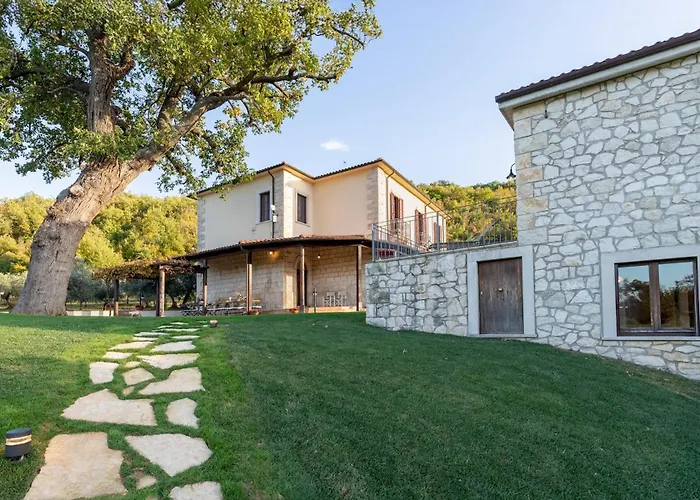 Villa Cusano 18, Emma