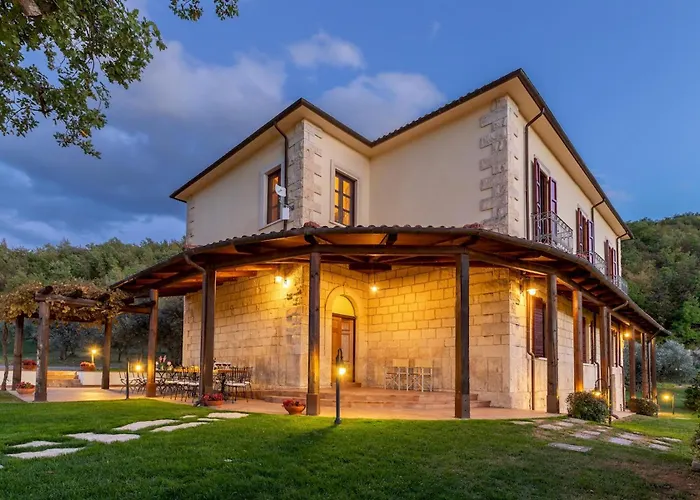 Cusano 18, Emma Villa